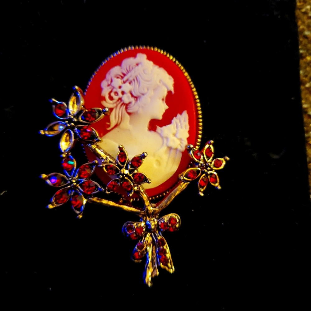 Brooch